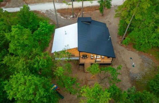 Cabin comforts meet forest serenity—your perfect hideaway starts here.