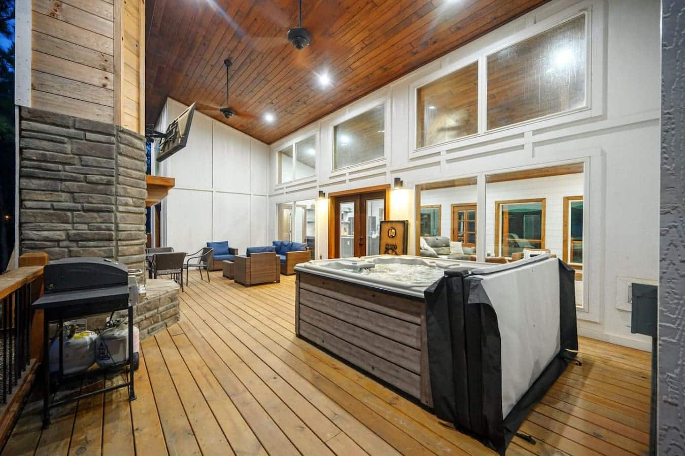 From morning coffee to midnight soaks, this patio is the heart of your getaway.