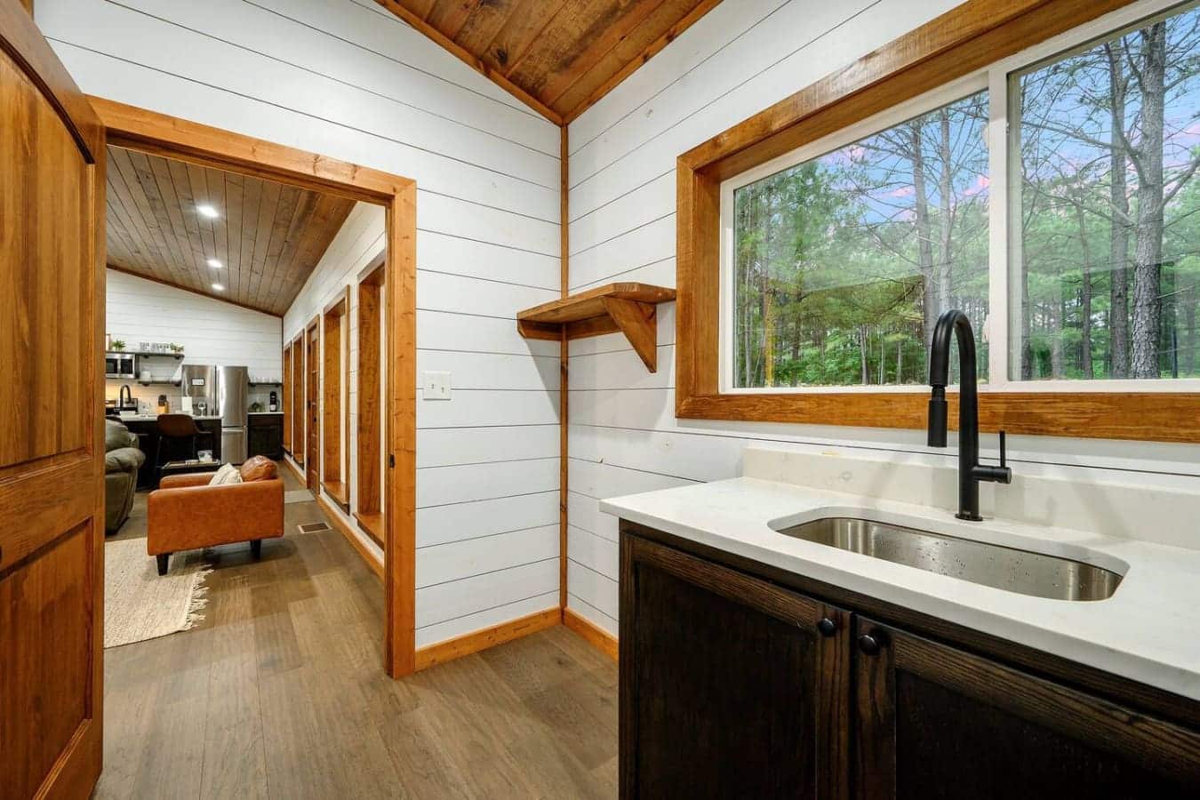 Where laundry day meets rustic charm.