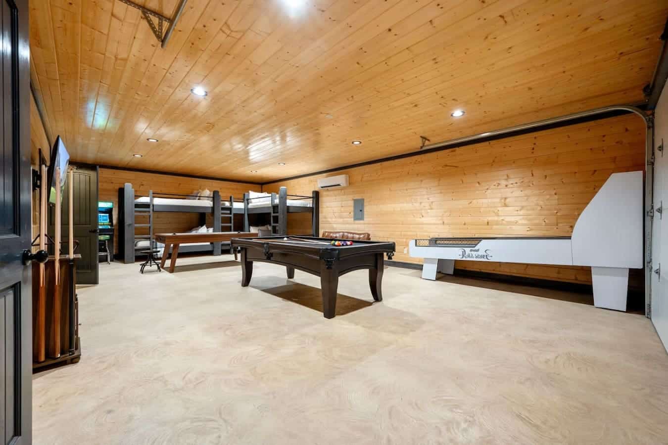 A room built for late-night laughs, friendly competition, and a great night’s rest.