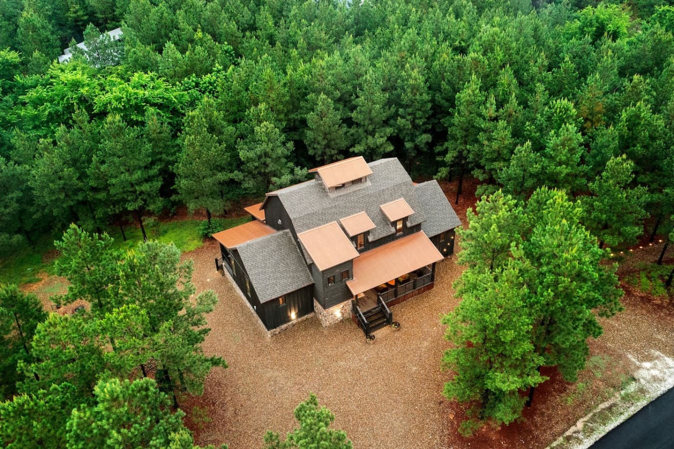 A modern retreat in the heart of nature.