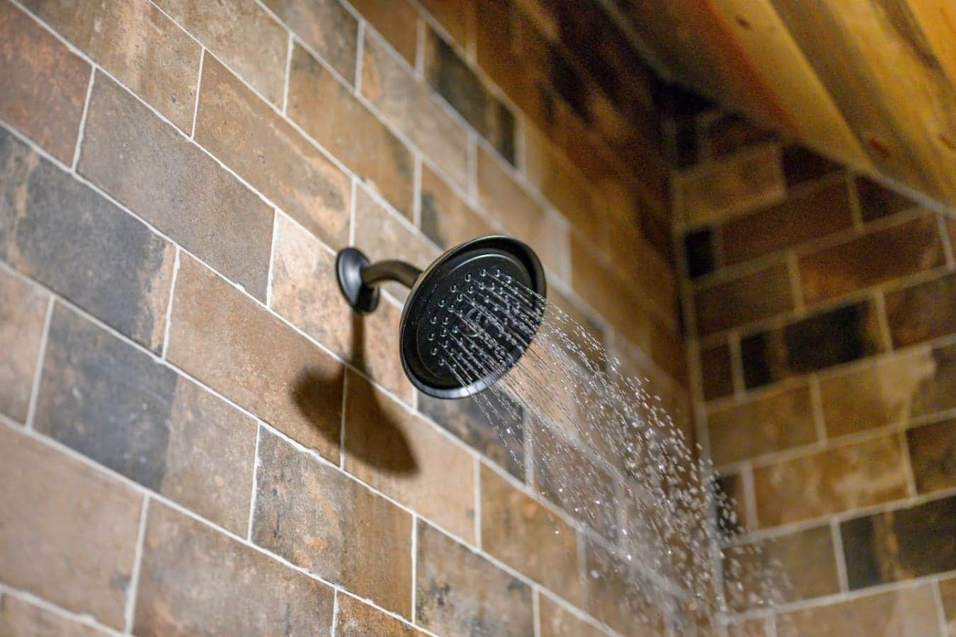 Wash the day away with cabin comfort and charm.