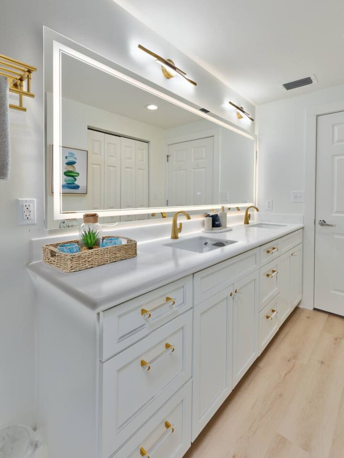 Plenty of room to prep and pamper.