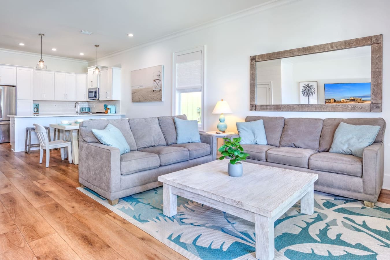 This open-concept living space is basically the perfect setup for a beach getaway where you can hang out with your crew without feeling cramped.
