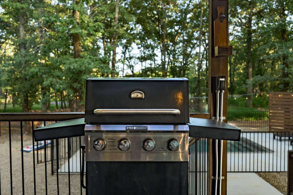 A bbq-grill-forest-cabin-cooking.jpg