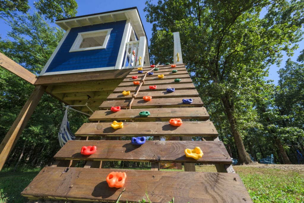 A treehouse-rock-wall-forest-play.jpg