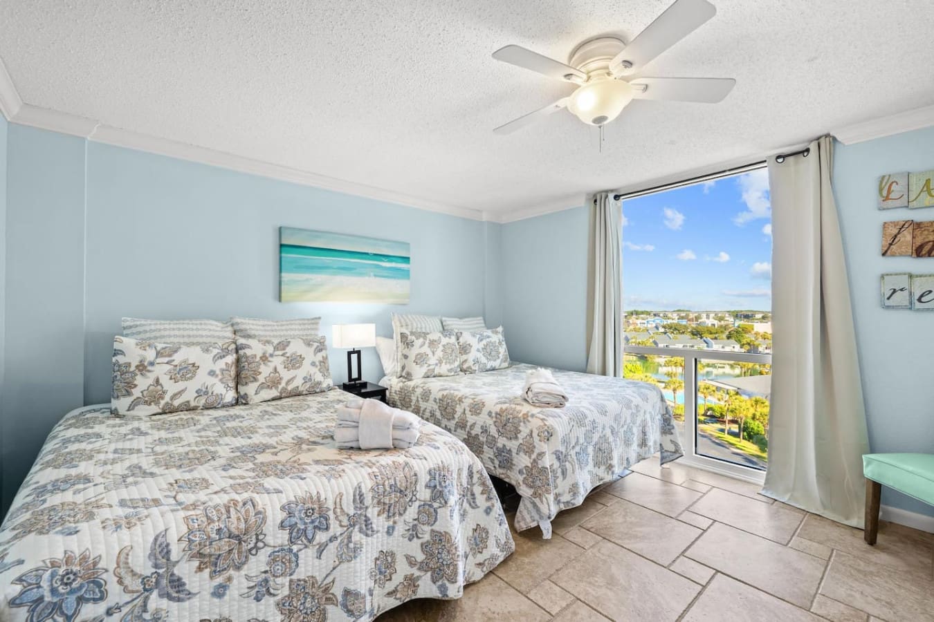 Ceiling fan providing a cool and comfortable atmosphere, helping maintain a relaxing temperature throughout the room.