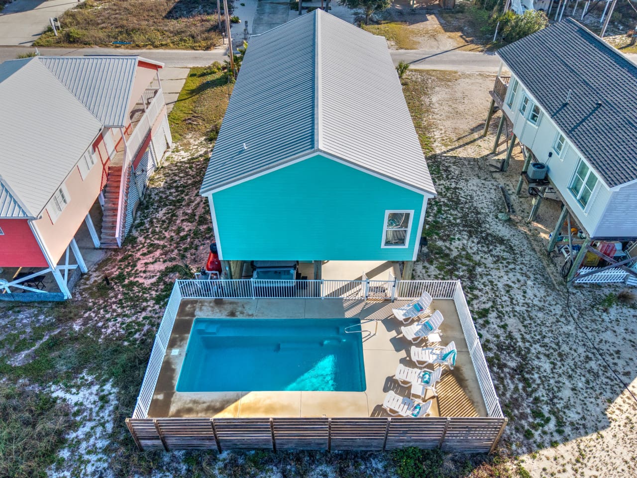 Private Pool • Cozy Cabin • Backyard Oasis