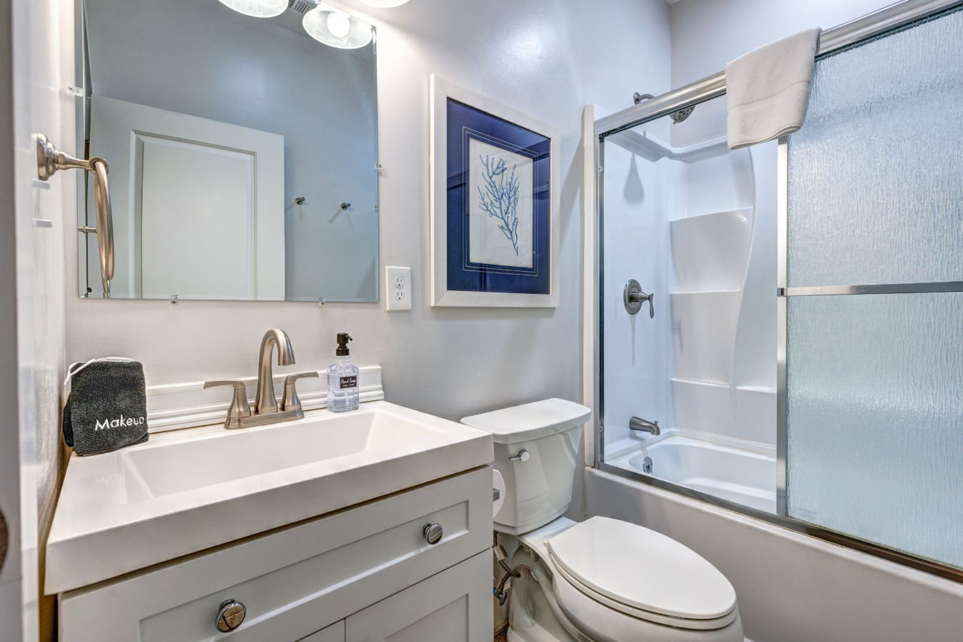 Simple, tidy, and inviting.