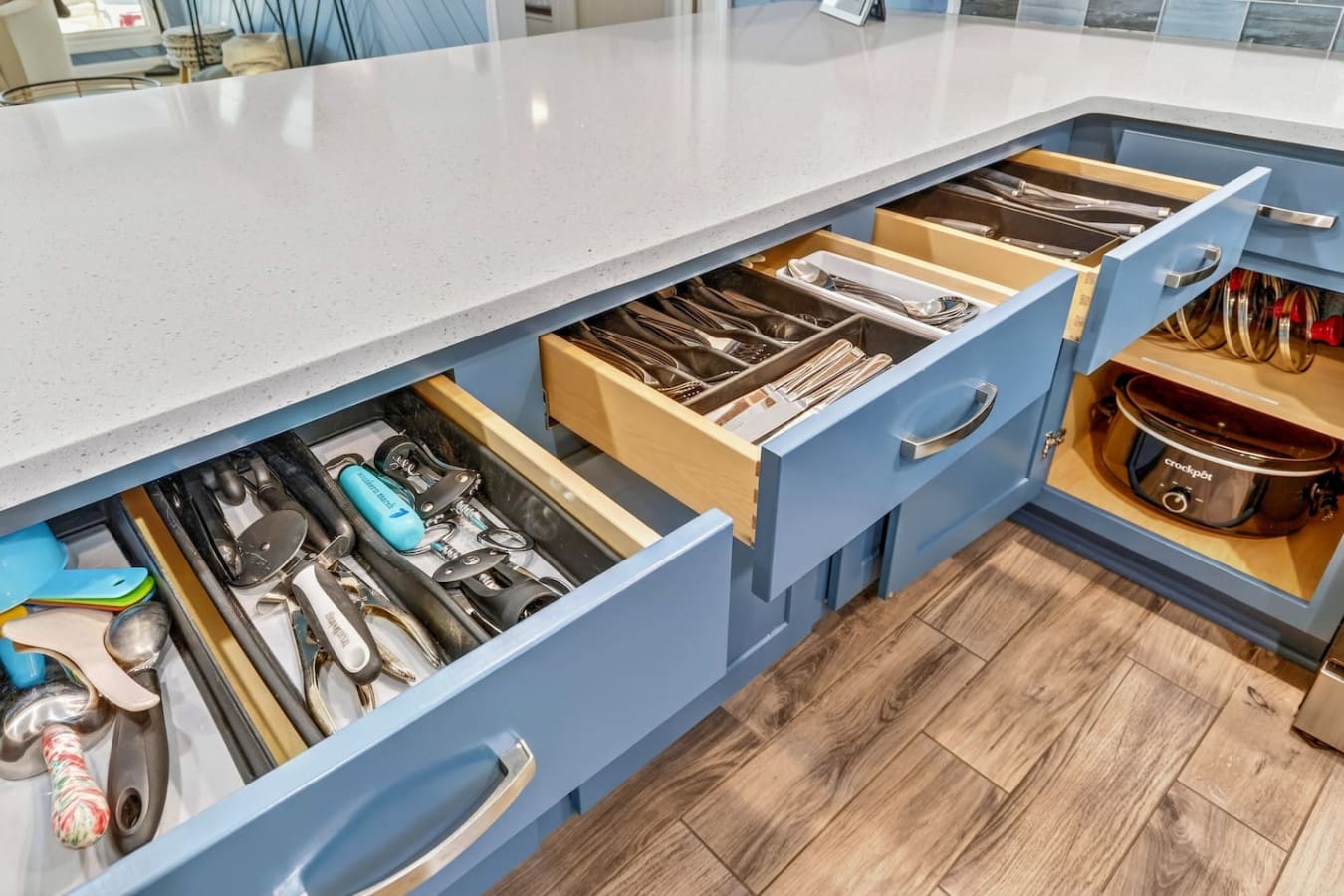 These deep drawers keep all your kitchen essentials perfectly organized and within reach while you're cooking.