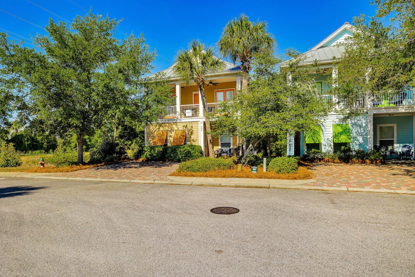 Pull up to a sunny, welcoming cottage that feels like a vacation the moment you arrive.