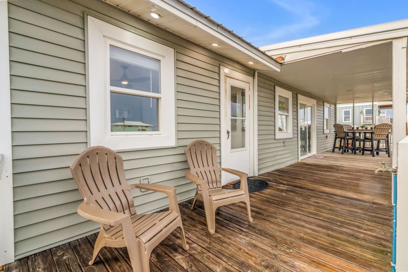 Unwind on the covered porch after dark, sheltered from the elements with room to breathe.