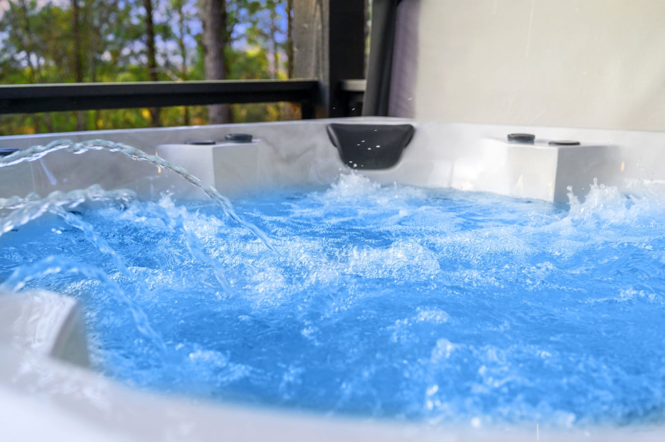 Churning jets and a waterfall feature keep the relaxation going long after sunset.