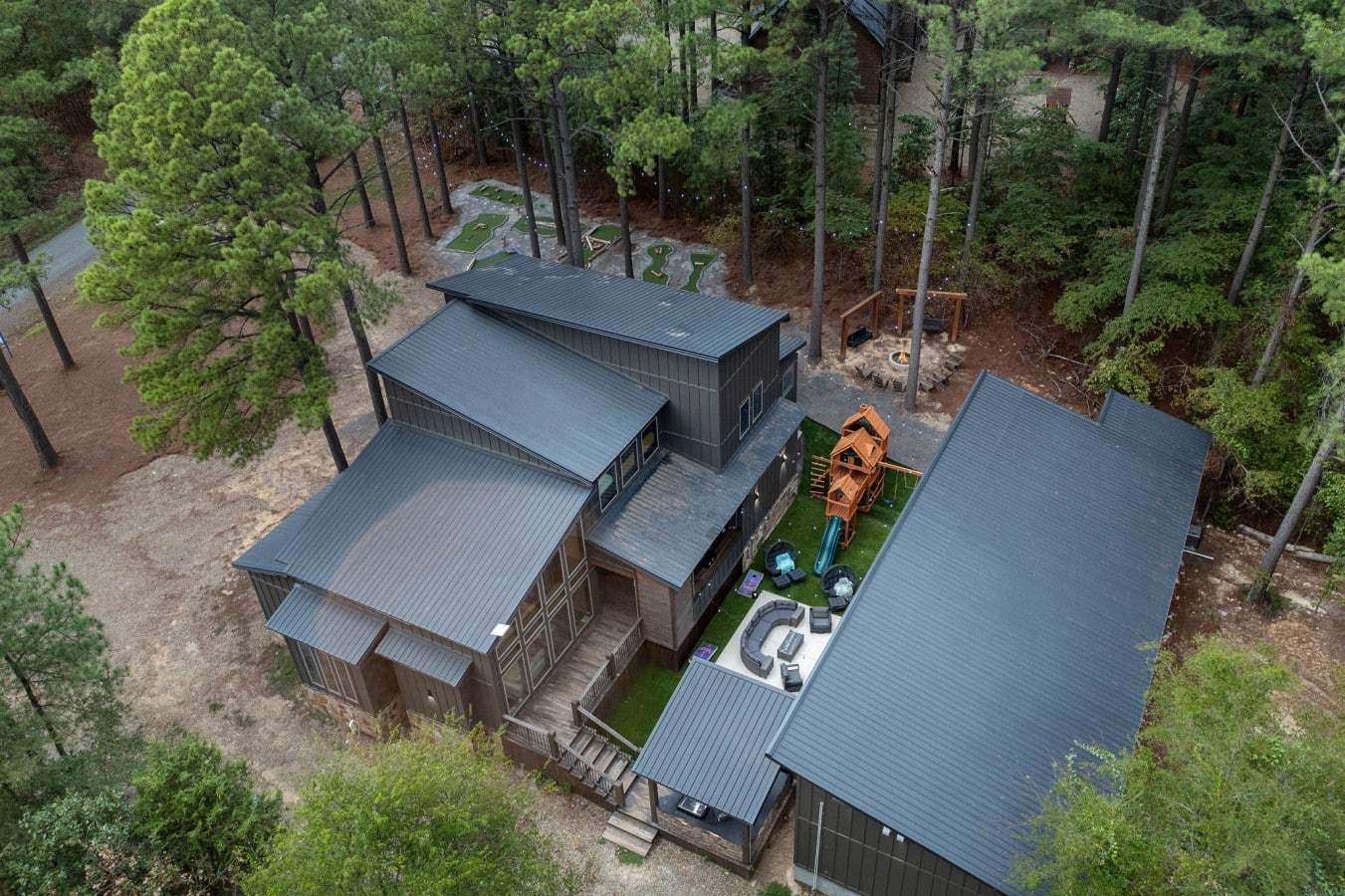 Mini golf, fire pit, a slide, and lounge space — your group won't need to go anywhere.