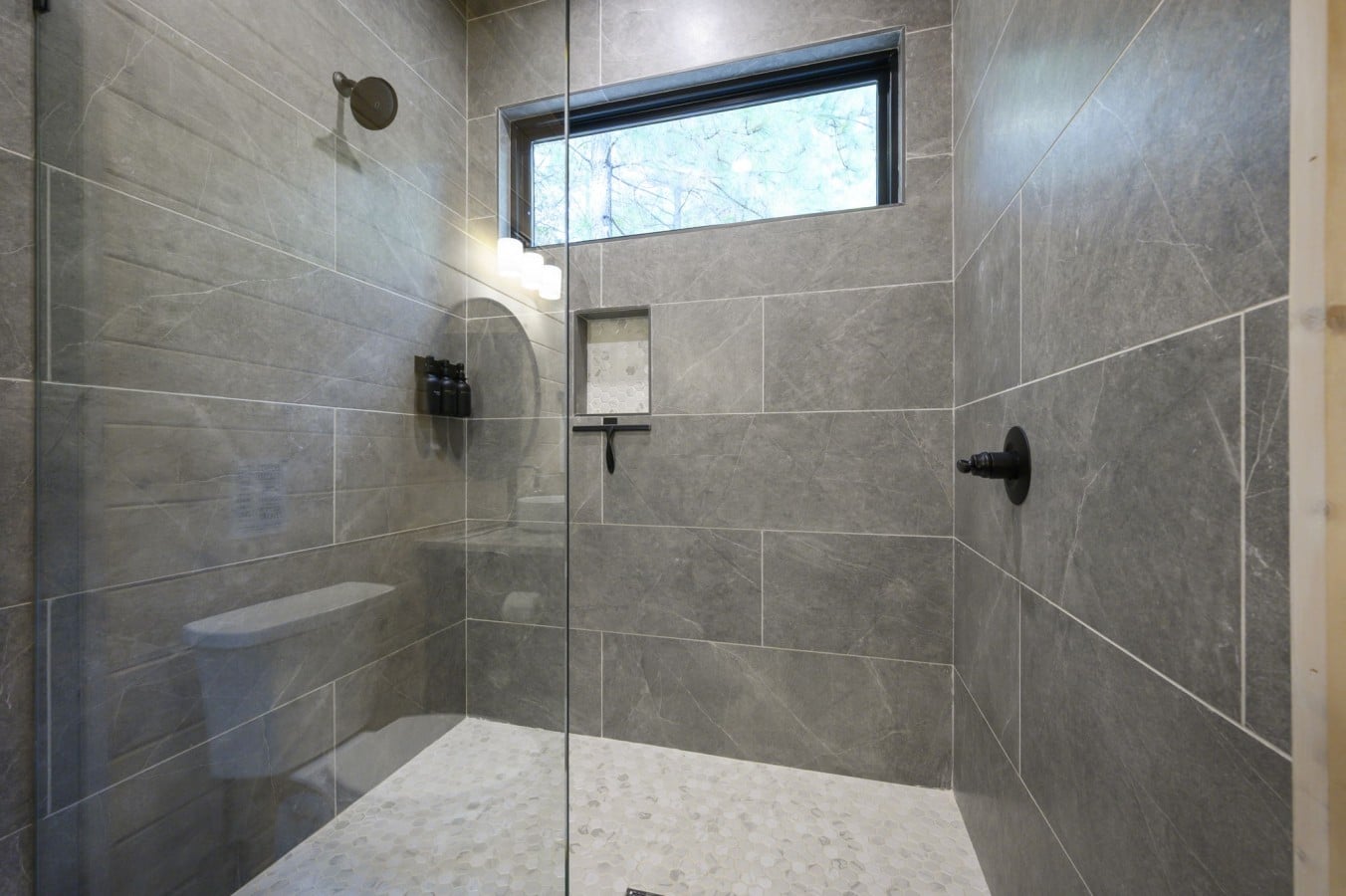 65934 597181 O2y1KBDe6waXBaFcVCggQZ8mb 4gKk8d8VP8 RfTSGU 6abd323835d67.jpg