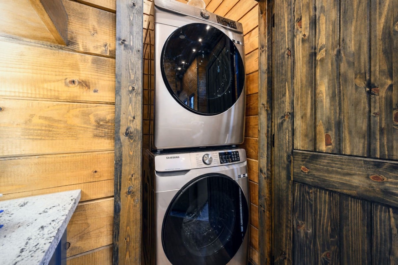 Pack light — in-unit laundry makes it easy to stay longer and live comfortably.
